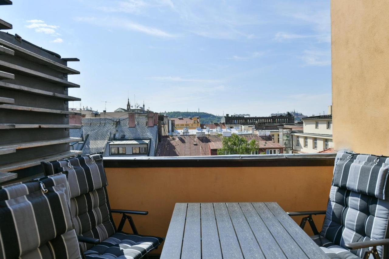 Luxury Central Penthouse With Sauna, Terrace, 250M2, 5Bdrm, 3Bthrm Prag Exterior foto